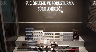 Buzdolabına gizlenmiş kaçak makaronlar ele geçirildi