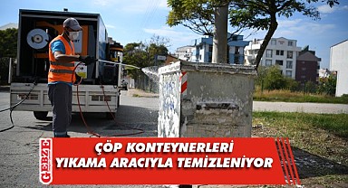 Çayırova'da çöp konteynerleri dezenfekte ediliyor