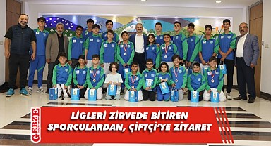 Çiftçi, ÇESK’in başarılı sporcularını ağırladı