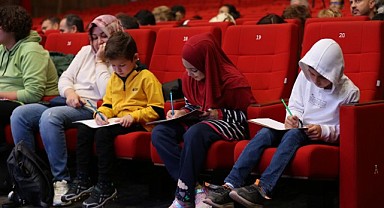 Çocuklar kadar aileler de mesaj almalı