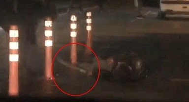 Husumetlisine sopayla saldırıp darp etti!