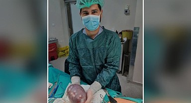 Kansere yakalanan hastadan 17 santimlik tümör çıkarıldı