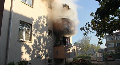 Kartepe'de sağlık hizmetleri lojmanında yangın!