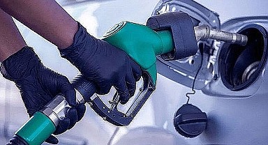 Motorine bu gece de zam yolda!