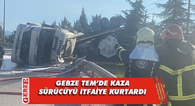 TEM'de kimyasal madde yüklü tanker devrildi