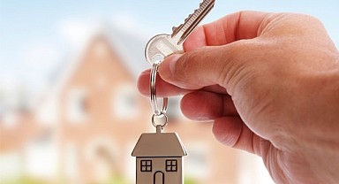 Başiskele'de iki adet tek katlı yapı mahkemeden satılık