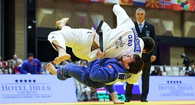 Bosna Hersek’te Kağıtspor fırtınası esti