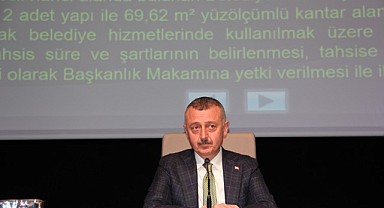 Büyükşehir meclisinde ekmek tartışması!