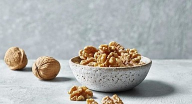 Cevizlerin yaşlılıkta daha iyi bir sağlığa köprü olabileceğini ortaya koyuyor