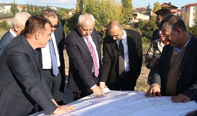 Gündoğdu, Derince Liman Yolu Projesini inceledi