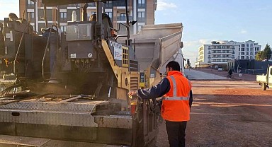 Kartepe Asiller Caddesi’nin 1. etabı asfaltlandı