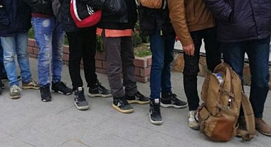 Kocaeli'de 12 düzensiz göçmen sınır dışı edildi!