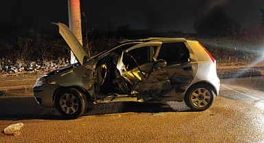 Lüks araçla çarpışan otomobildeki 4 kişi yaralandı!