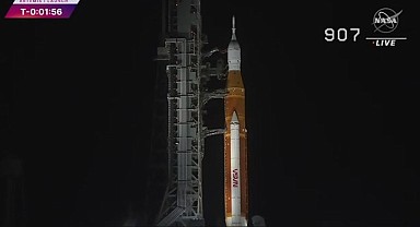 NASA, Ay'a insan göndermeye bir adım daha yaklaştı!