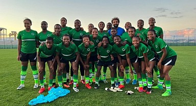 Ödünç aldıkları kramponlarla üçüncü oldular