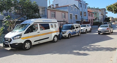 Tabancayı temizlerken kendini vurdu!