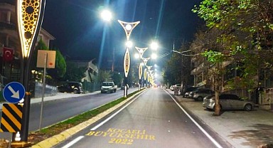 Başiskele Atatürk Caddesi gece ayrı, gündüz ayrı güzel