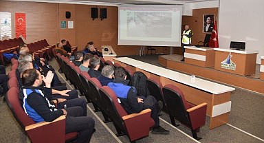 Belediye personeline trafik eğitimi