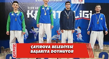Çayırova Belediyesi'nden 1 kupa, 8 madalya