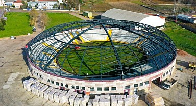 İshakçılar güreş alanına çatı kuruluyor