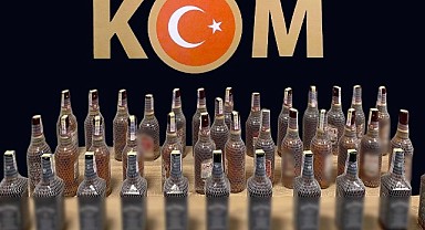 Kamyondan kaçak alkol çıktı