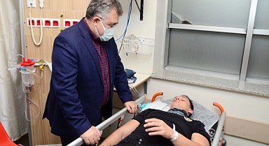 Kaza yapan yunus timini emniyet müdürü yalnız bırakmadı