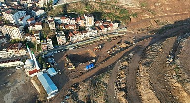 Kentsel dönüşüm için kazılan alandan tarihi mezar çıktı