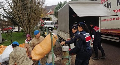 Kocaeli jandarmasından Düzce’ye yardım eli