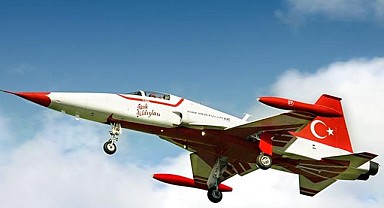 Konya'da askeri uçak düştü