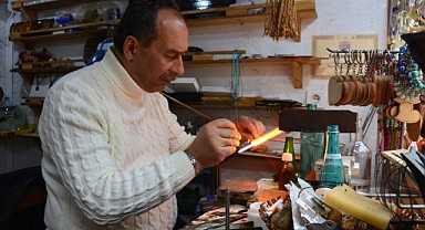 Yıllardır gözünü ateşten ayırmıyor