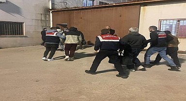 Aranan 41 kişi yakalandı