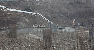 Büyükşehir ekipleri, 2023'e çalışarak girdi