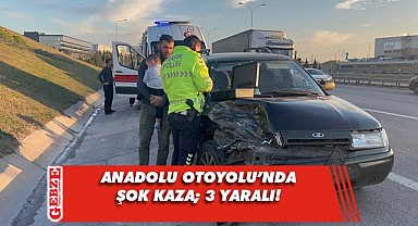 Çayırova’da iki otomobil çarpıştı; 3 yaralı!