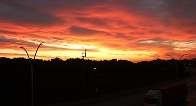 İzmit Körfezi ile birleşen gökyüzünün rengi mest etti