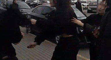 Liseli kızların, şok cihazlı kavgası