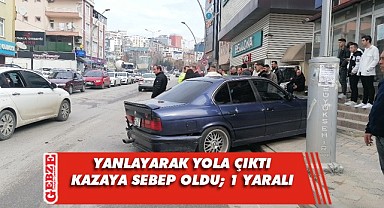 Otomobile çarpan motosikletteki 2 kişi yola savruldu