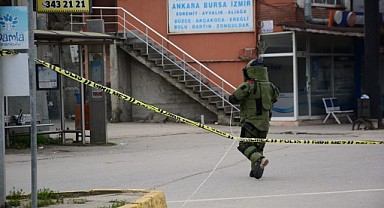 Patlatılan çantadan bebek bezi ve şarj aleti çıktı