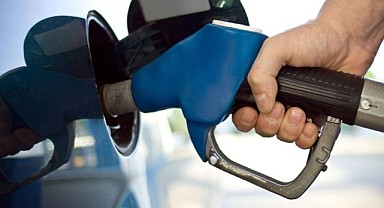 Akaryakıt fiyatlarına indirim geldi!