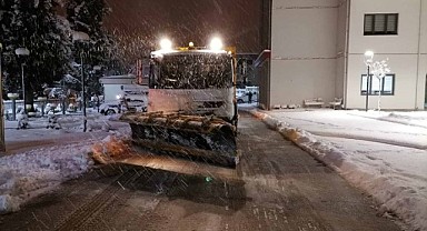 Büyükşehir, 275 araç ve 730 personelle 24 saat nöbette