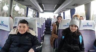 Darıca'da depremzede çocuklar okulun yolunu tuttu