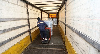 Deprem bölgesine Derince'den 58 TIR gitti