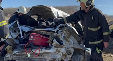 Deprem bölgesine yardıma gitmişlerdi dönüş yolunda kaza yaptılar!