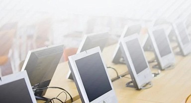 Deprem nedeniyle elektronik sınavlar ertelendi!