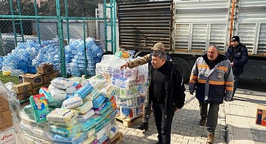 Dilovası Belediyesi depremzedeler için tüm imkanlarını seferber etti
