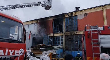 Döküm atölyesi alevlere teslim oldu
