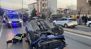 Kocaeli'nde köpeğe çarpmamak için manevra yapınca kaza yaptı!