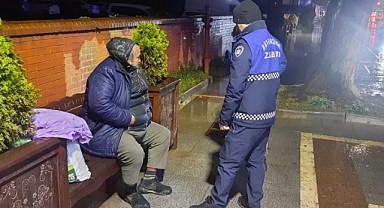 Sokakta kalan insanlar barınma merkezine yerleştiriliyor!