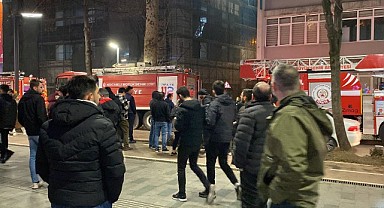 Tadilat yapılan binada yangın paniği
