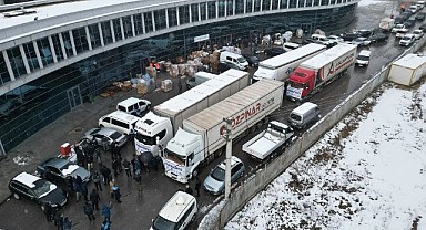 Yardım Tır'ları Gebze'den yola çıktı