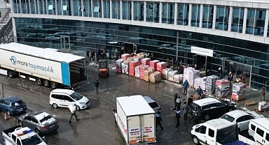 Yardımlar Gebze'den yola çıkıyor 